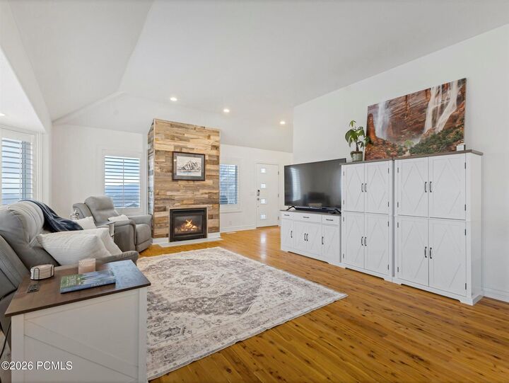 Property Photo: 2522 S Scenic Drive UT 84109