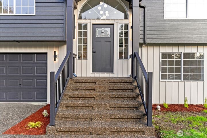 Property Photo:  16805  123rd Avenue Ct E  WA 98374 