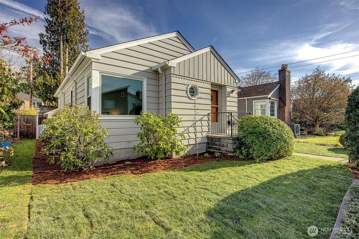 Property Photo:  8004  22nd Avenue NW  WA 98117 