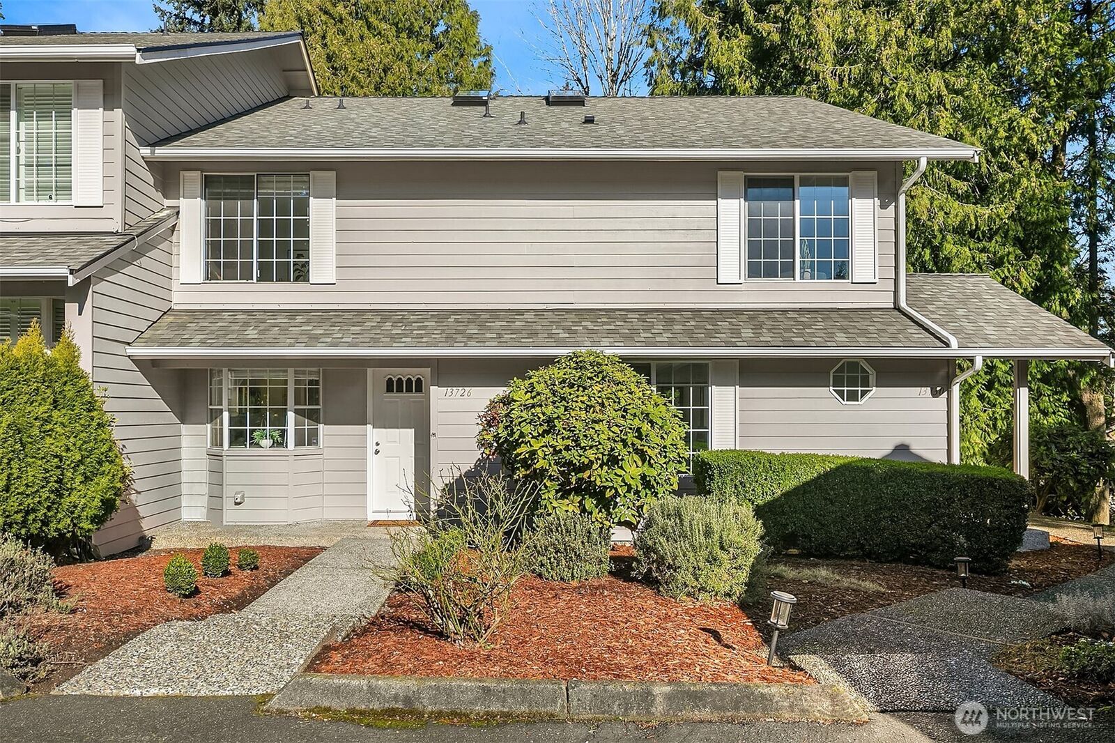 Property Photo:  13726 NE 85th Street  WA 98052 