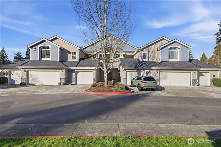 Property Photo:  4319  Issaquah-Pine Lake Road SE 905  WA 98075 