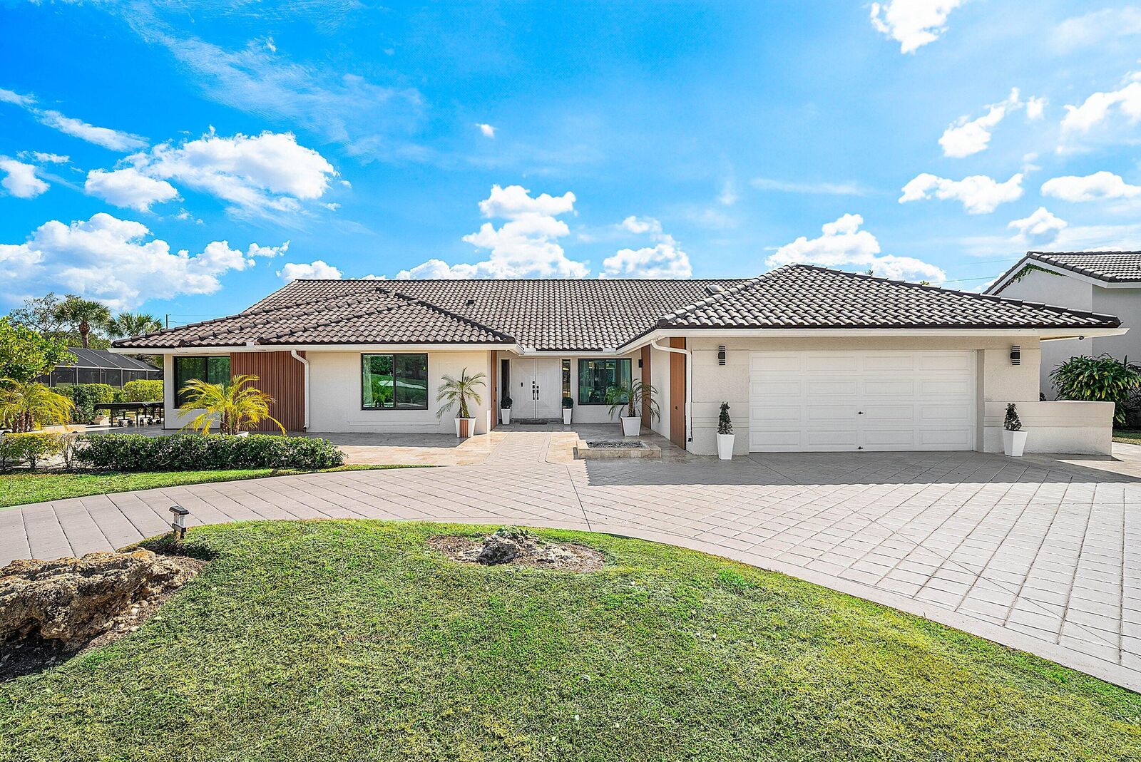 Property Photo: 10710 Boca Woods Lane FL 33428