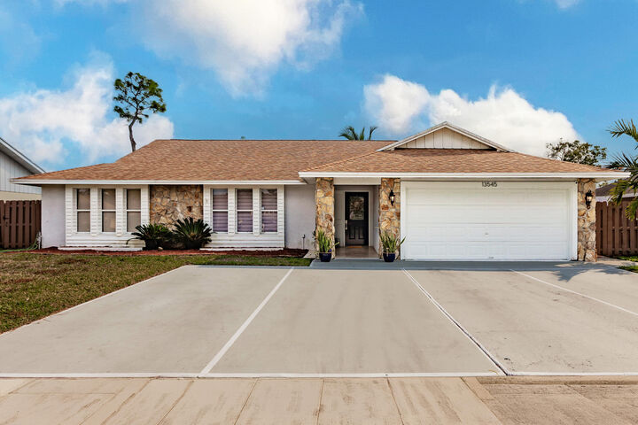 Property Photo:  13545 Exotica Lane  FL 33414 