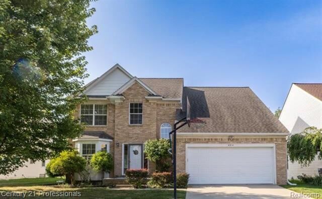 Property Photo: 2314 Cedar Knoll Drive MI 48083