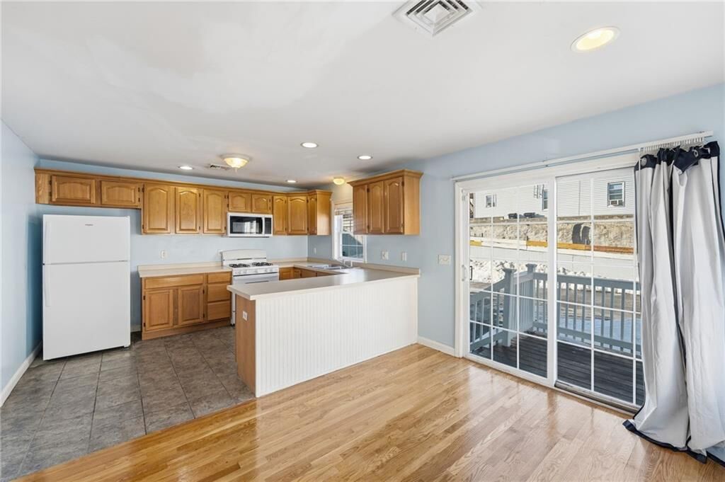 Property Photo:  17 Grotto Avenue 1  RI 02860 