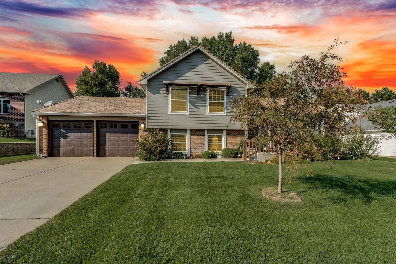 Property Photo:  14010 E Bayley Cir  KS 67230 