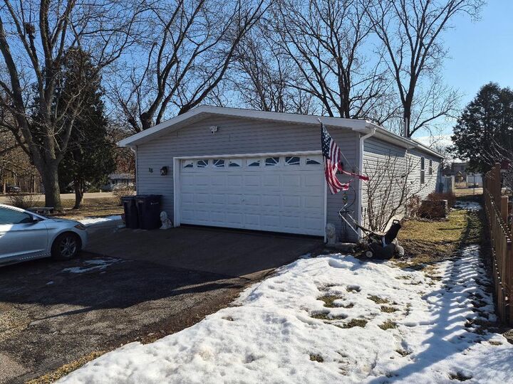 Property Photo:  18 Falling Creek Drive 18  WI 53548 
