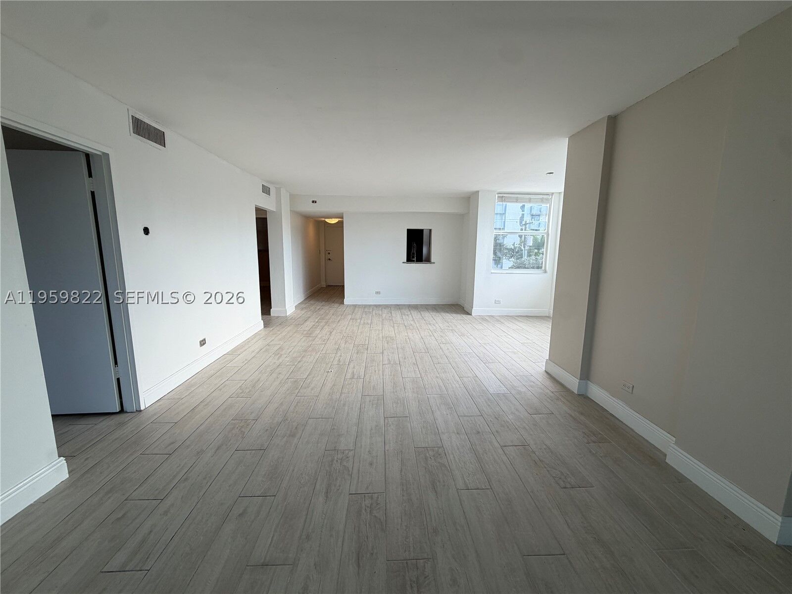 Property Photo:  3660 NE 166th St 301 +40' Deeded Dock  FL 33160 