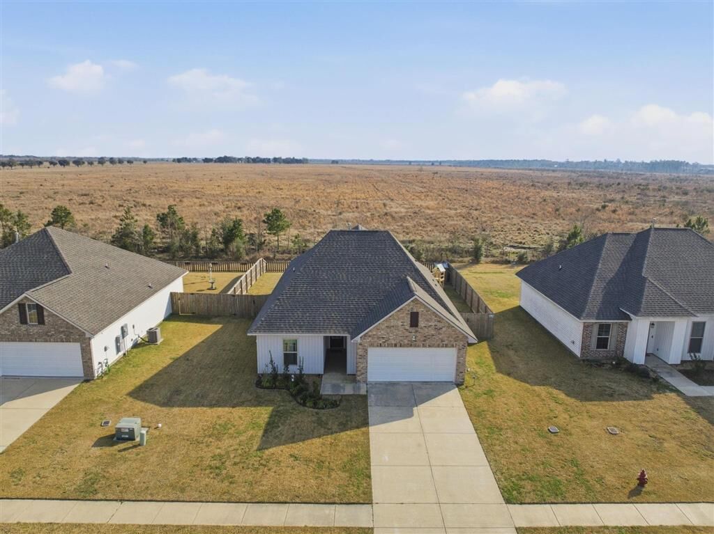 Property Photo:  1754 Park Place  LA 70607 