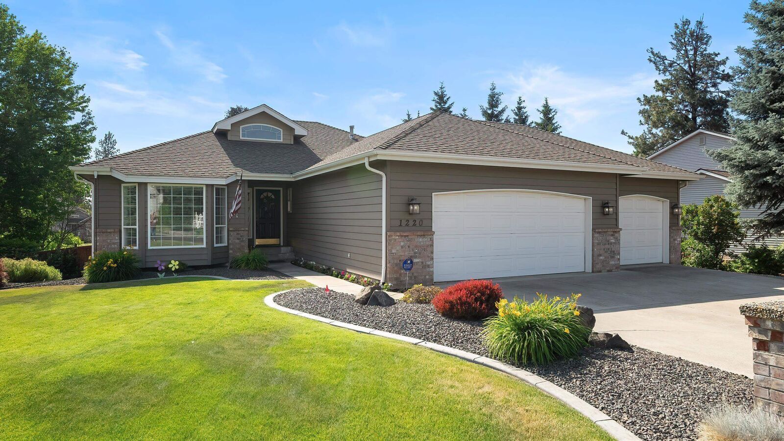 Property Photo:  1220 E Brierwood Dr  WA 99218 