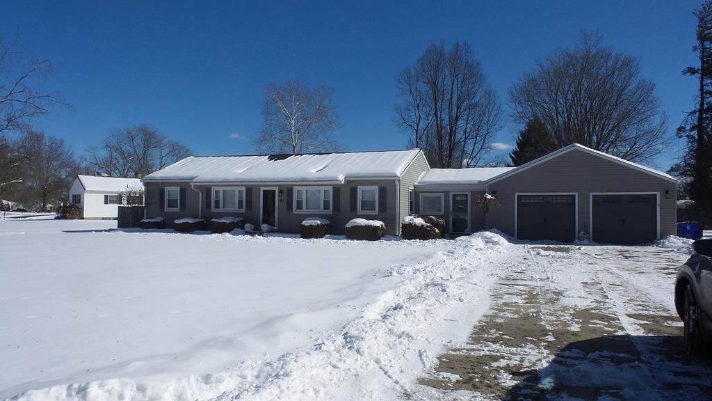 Property Photo:  27 Shawnee  OH 45601 