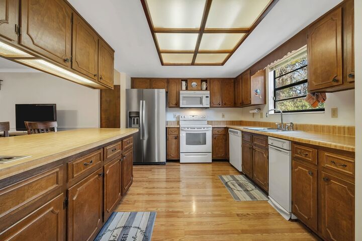 Property Photo:  2288 Hampshire Way  FL 32309 