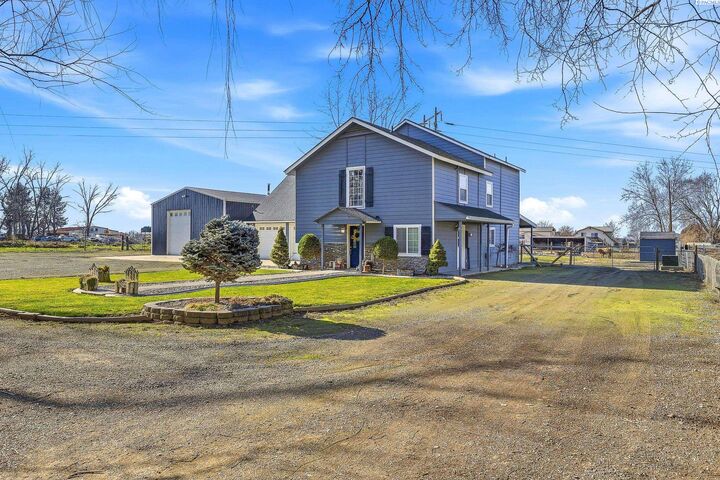 Property Photo:  90 White Dr  WA 99323 