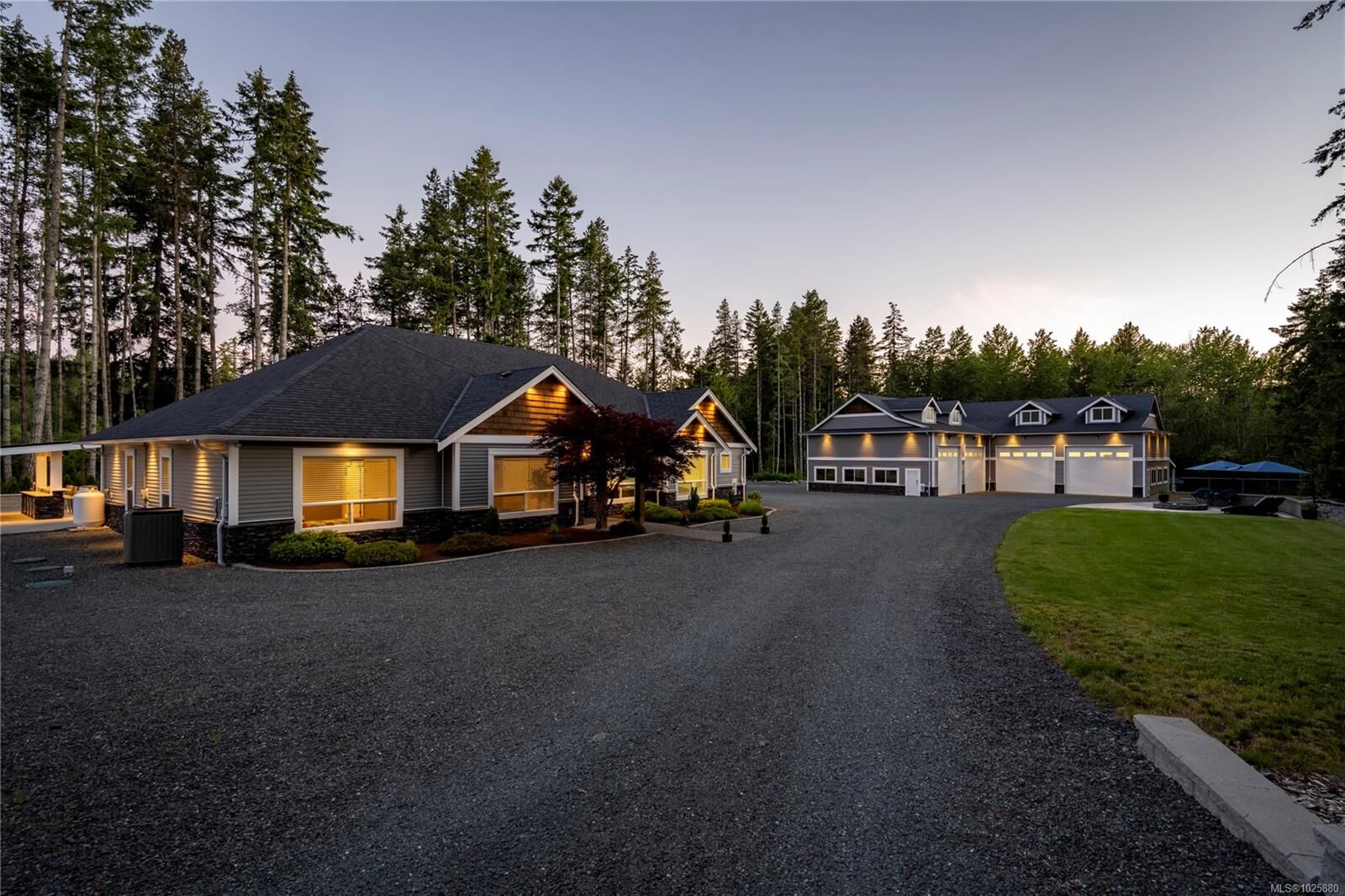 Property Photo: 1407 Leffler Rd BC V0R 1V0