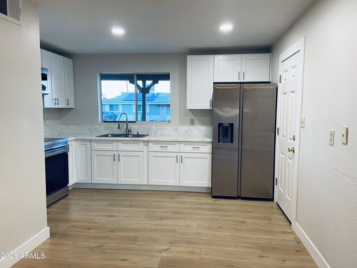 Property Photo:  3826 W Flynn Lane  AZ 85019 