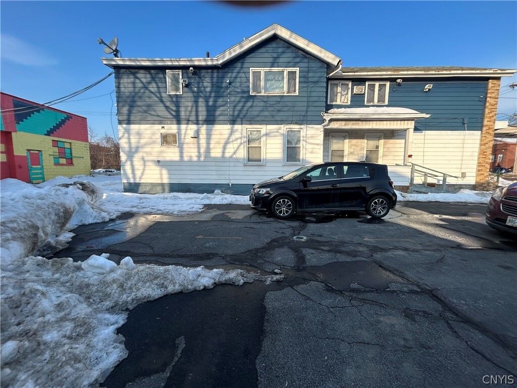 Property Photo:  807-809 Butternut Street  NY 13208 