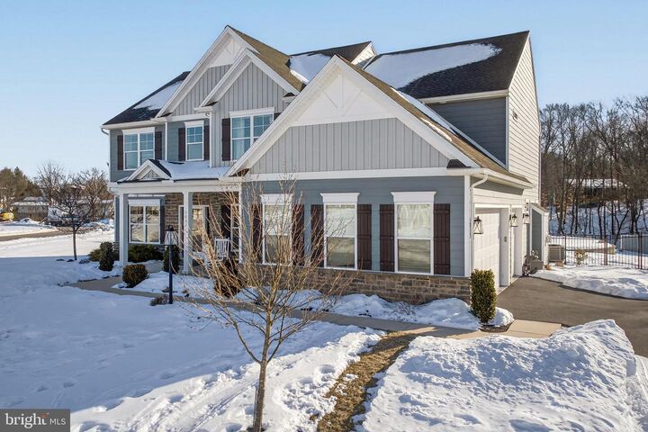 Property Photo:  5043 Royal Avenue  PA 17112 