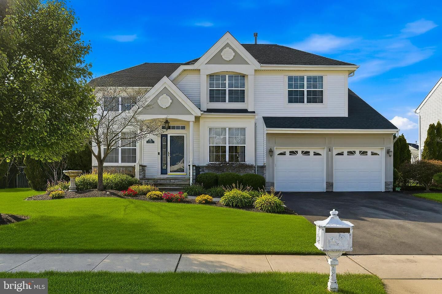 Property Photo: 1 Edinburg Circle NJ 07747