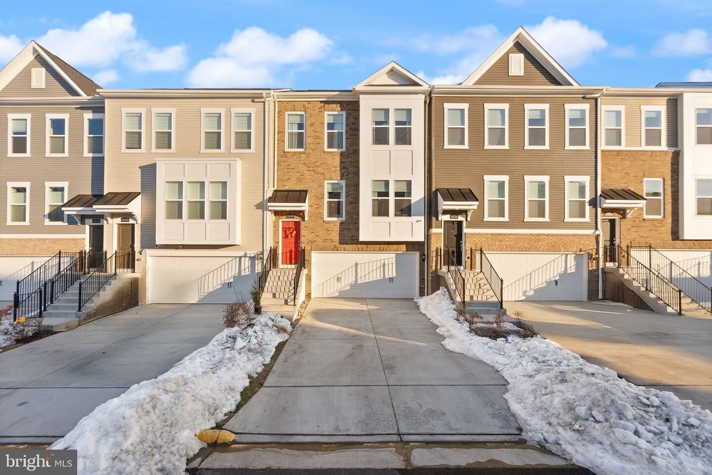 Property Photo:  15038 Jaxton Square Lane  VA 20169 