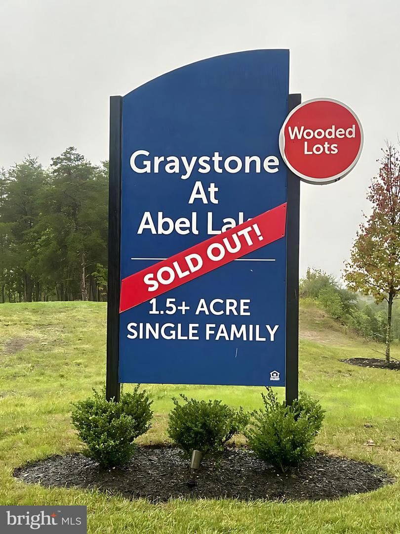 Property Photo: 106 Abel Lake Way VA 22406