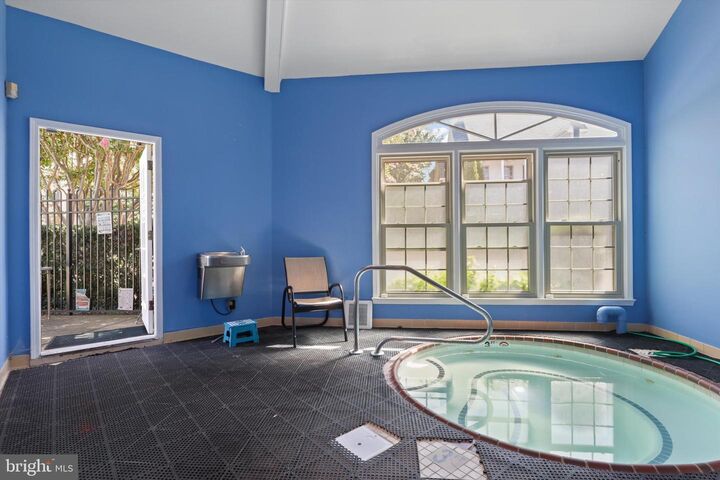 Property Photo: 411 S Fayette Street VA 22314