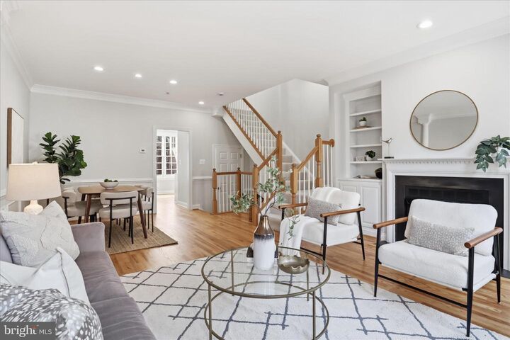 Property Photo:  411 S Fayette Street  VA 22314 