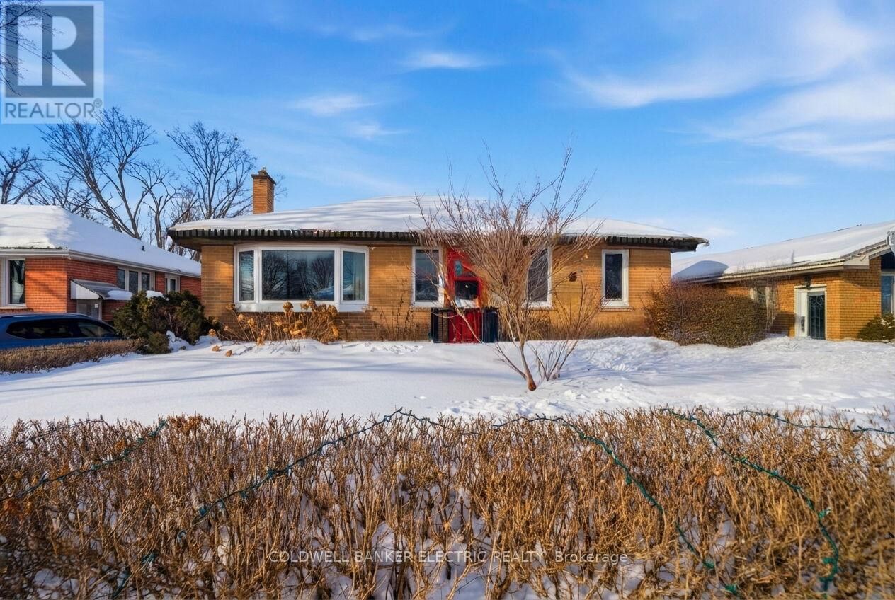 Property Photo:  756 Barbara Crescent  ON K9J 3X7 