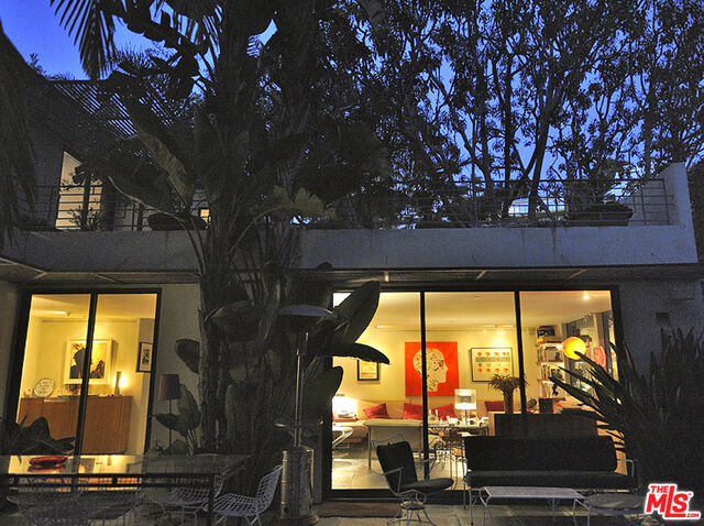 Property Photo:  1467 Queens Rd  CA 90069 