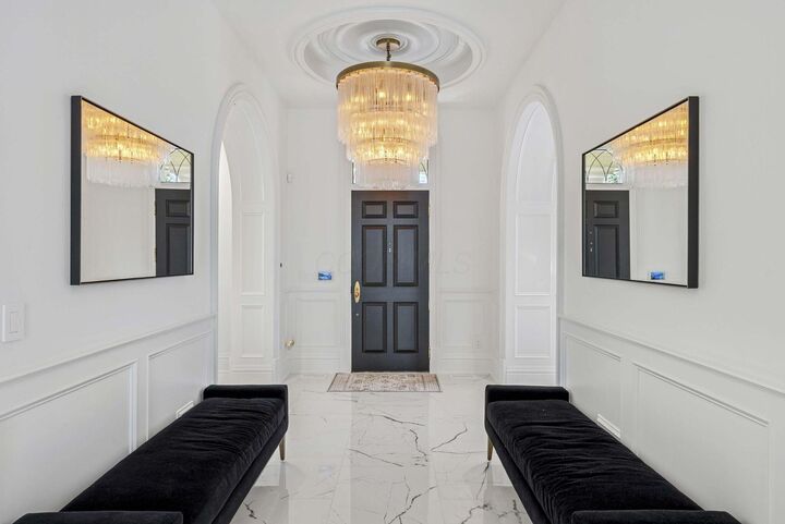 Property Photo: 1 Bottomley Crescent OH 43054