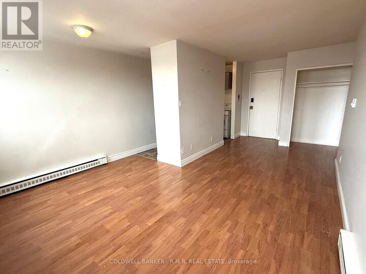 Photo de la propriété:  357 Wilson Road South 215  ON L1H 6C6 