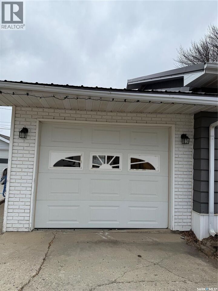 Property Photo:  134 Perry Crescent  SK S4A 0B5 