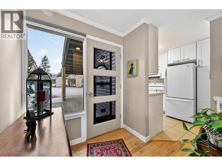 Photo de la propriété: 1555 Summit Drive 15 BC V2E 1E9