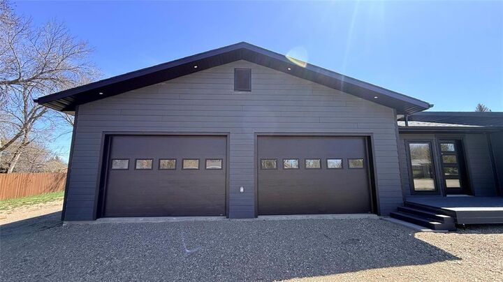 Property Photo: 322 Broadway Street MB R0M 0M0
