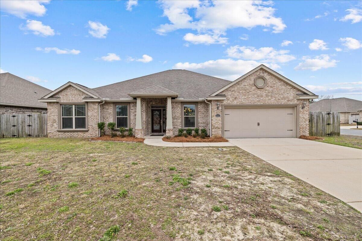 Property Photo:  2374 Ellison Way  FL 32547 