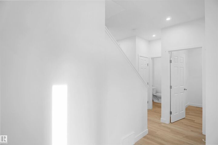 Property Photo:  22920 82 Avenue NW  AB T5T 4N5 