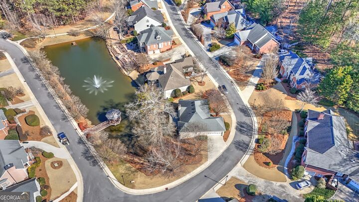 Property Photo:  153 Vinings Court SE  GA 30161 