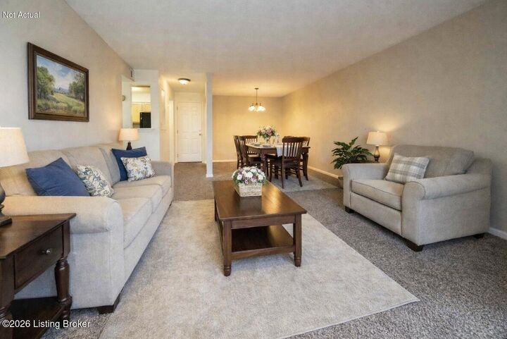 Property Photo: 707 La Fontenay Ct KY 40223