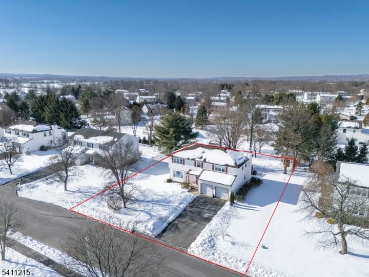 Property Photo:  16 Aberdeen Cir  NJ 08822 