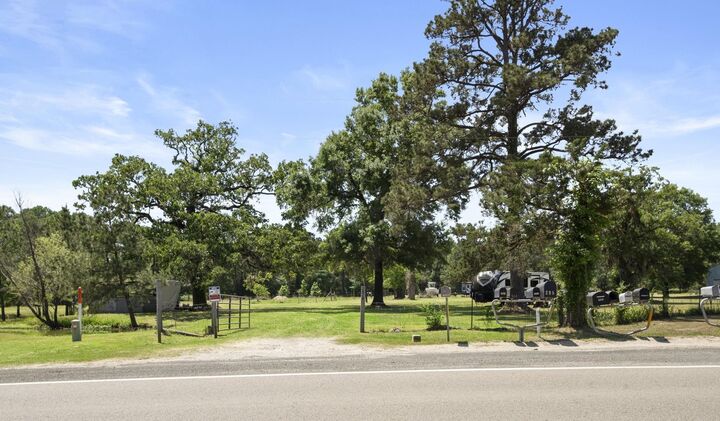 Property Photo:  2814 Fm 356  TX 75862 