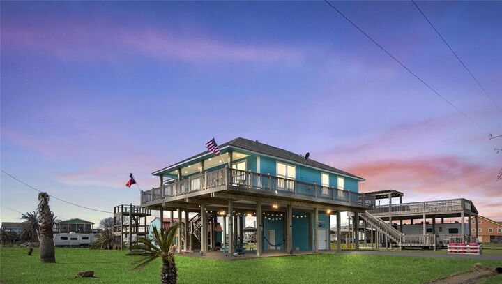 Property Photo: 965 Gulf Shores Drive TX 77650