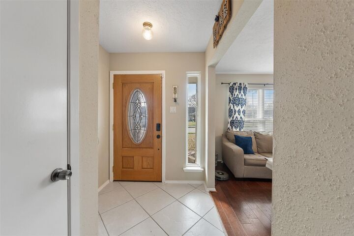 Property Photo:  2906 Laurelridge Drive  TX 77573 