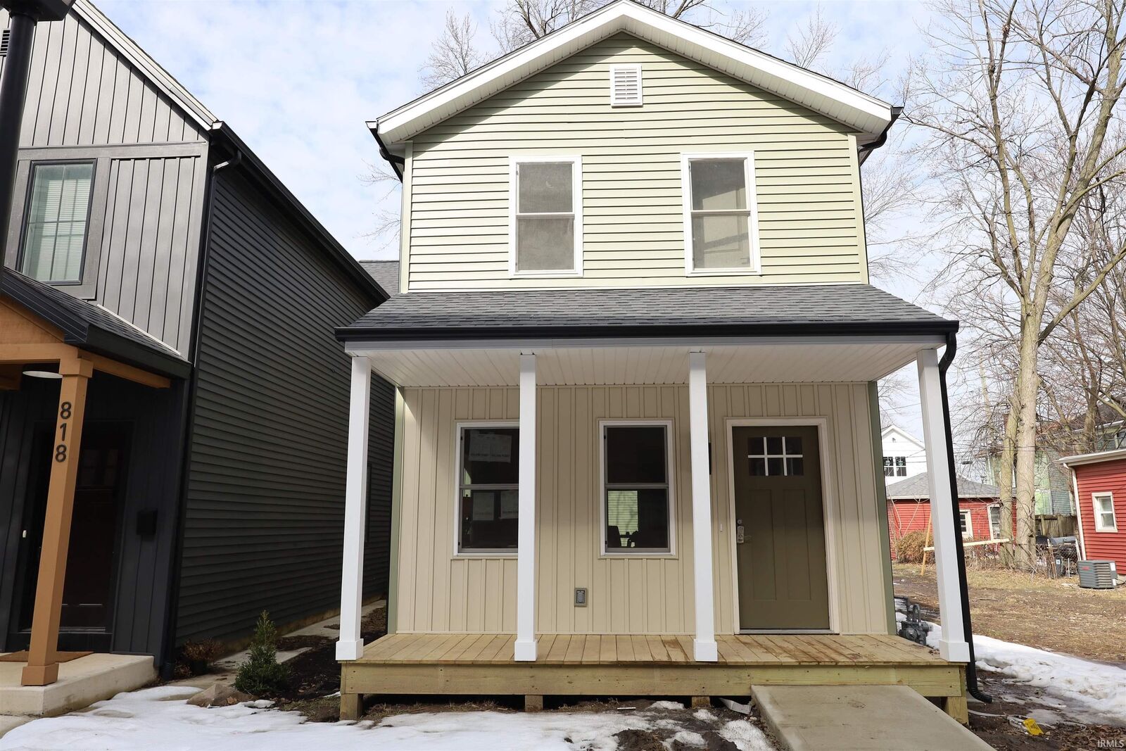 Property Photo:  816 Lavina Street  IN 46802-4029 