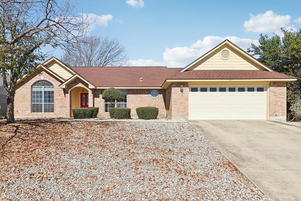 Property Photo:  632 Oak Valley Dr  TX 78028 