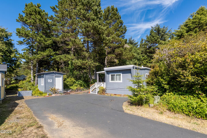 Property Photo: 4875 N Hwy 101 92 OR 97341