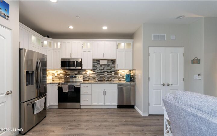 Property Photo:  490 N Lake Havasu Ave N J  AZ 86403 