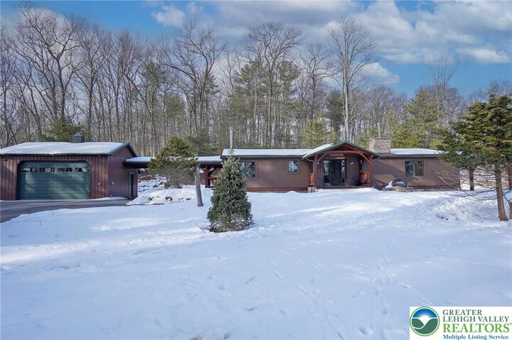 Property Photo:  371 Green Tree Drive  PA 17922 