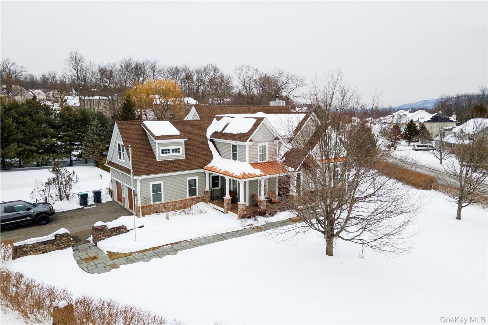 Property Photo:  1016 Forest Glen  NY 12553 