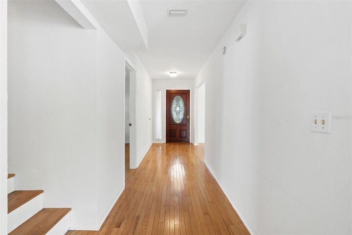 Property Photo: 325 17th Avenue NE FL 33704
