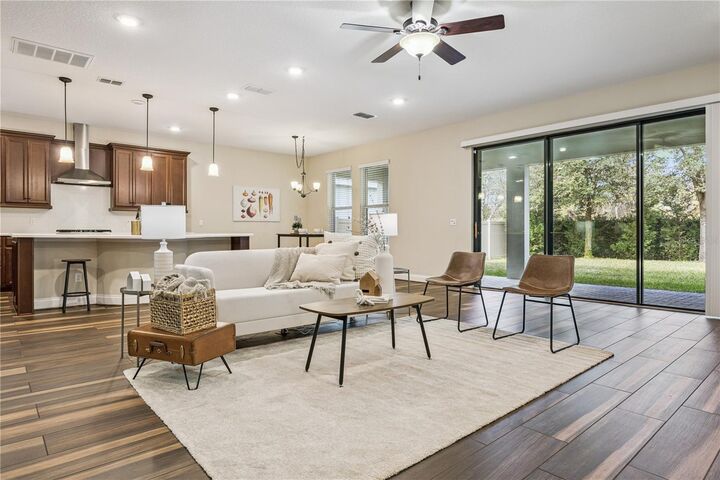 Property Photo: 13525 Gorgona Isle Drive FL 34786