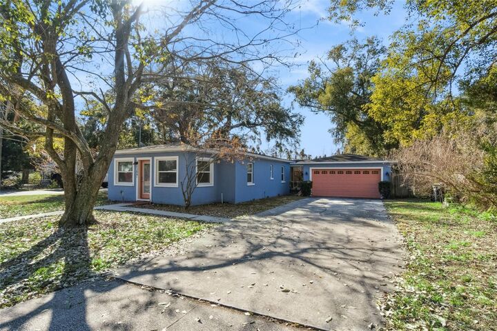 Property Photo: 1304 Perkins Road FL 32809